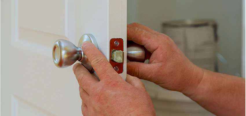 AAA Locksmiths For lock Replacement in Kingsburg, California